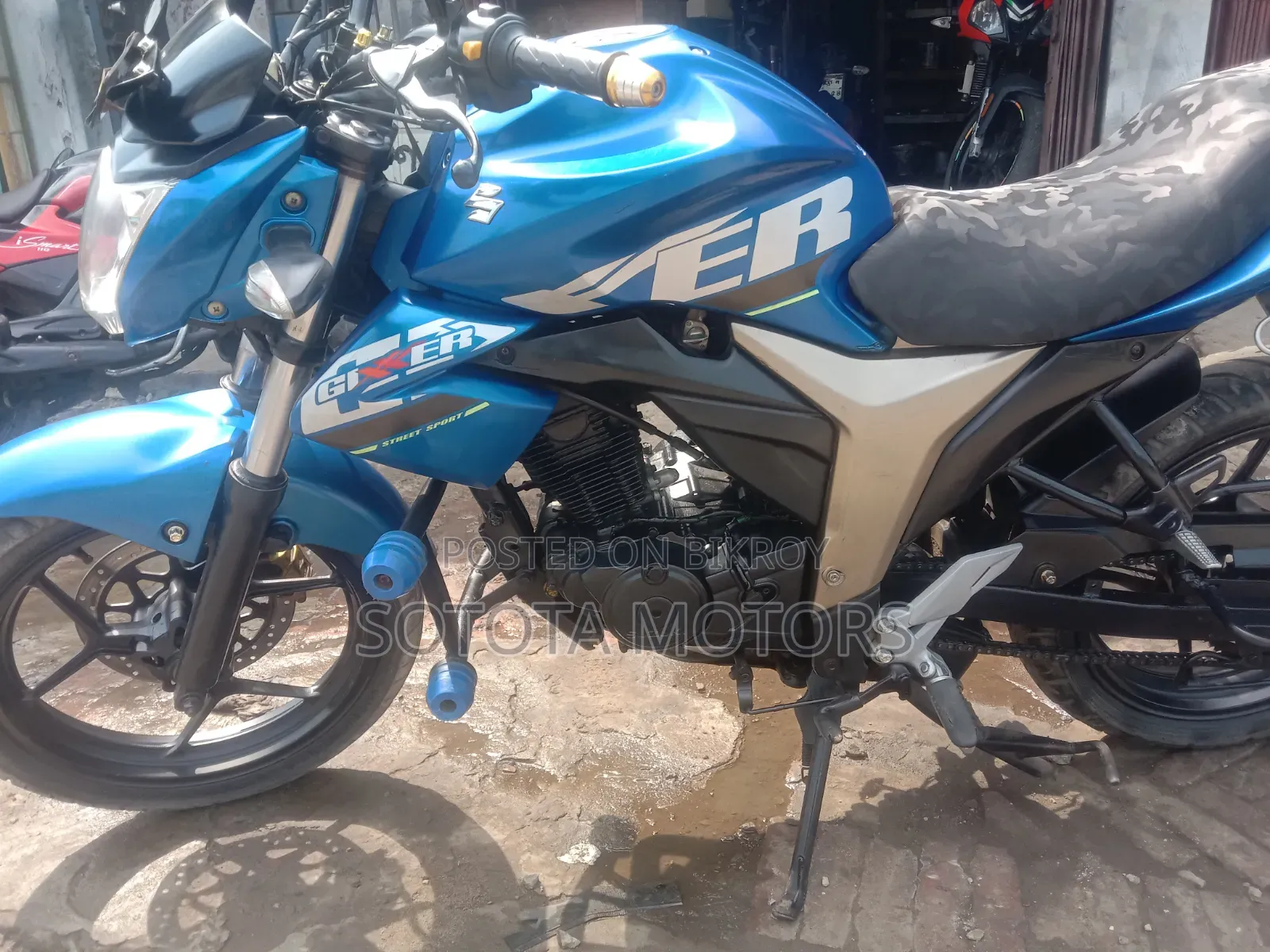 Suzuki Gixxer Monotone 2016 Blue