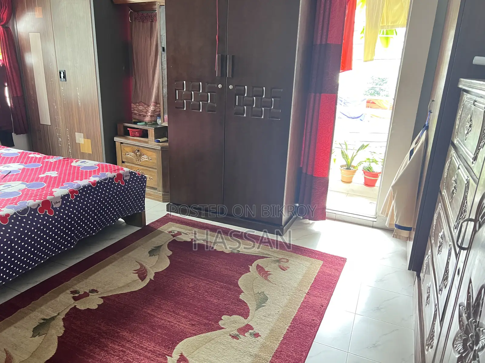 উত্তরায় ৪ বেডরুমের অ্যাপার্টমেন্ট বিক্রির জন্য