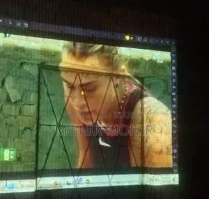 হিটাচি প্রজেক্টর বিক্রির জন্য