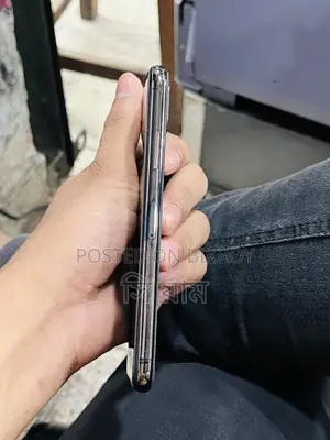 Apple iPhone XS 64 GB Black
