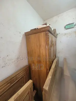 Teak Wood Almirah