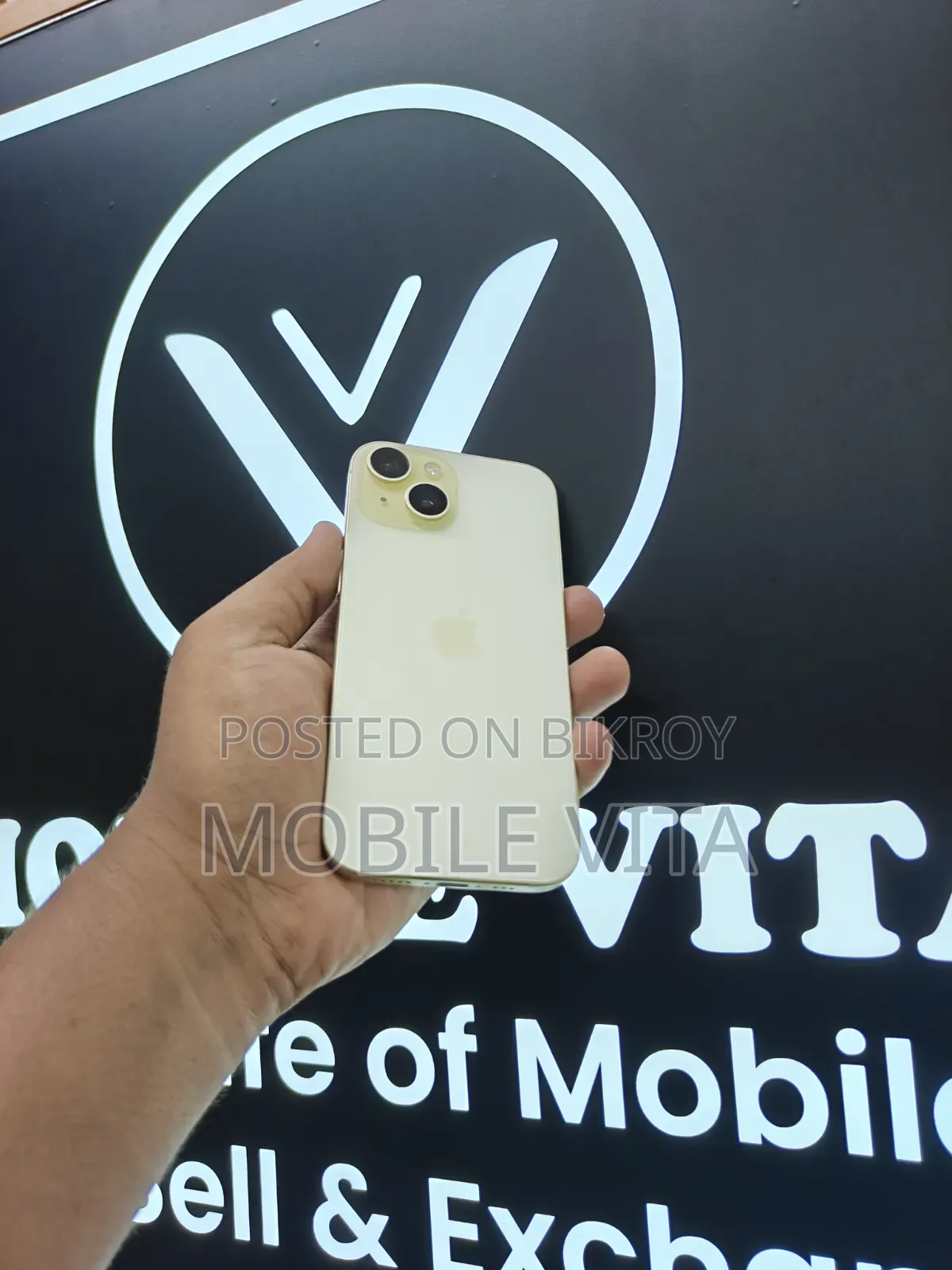 Apple iPhone 15 128 GB Yellow