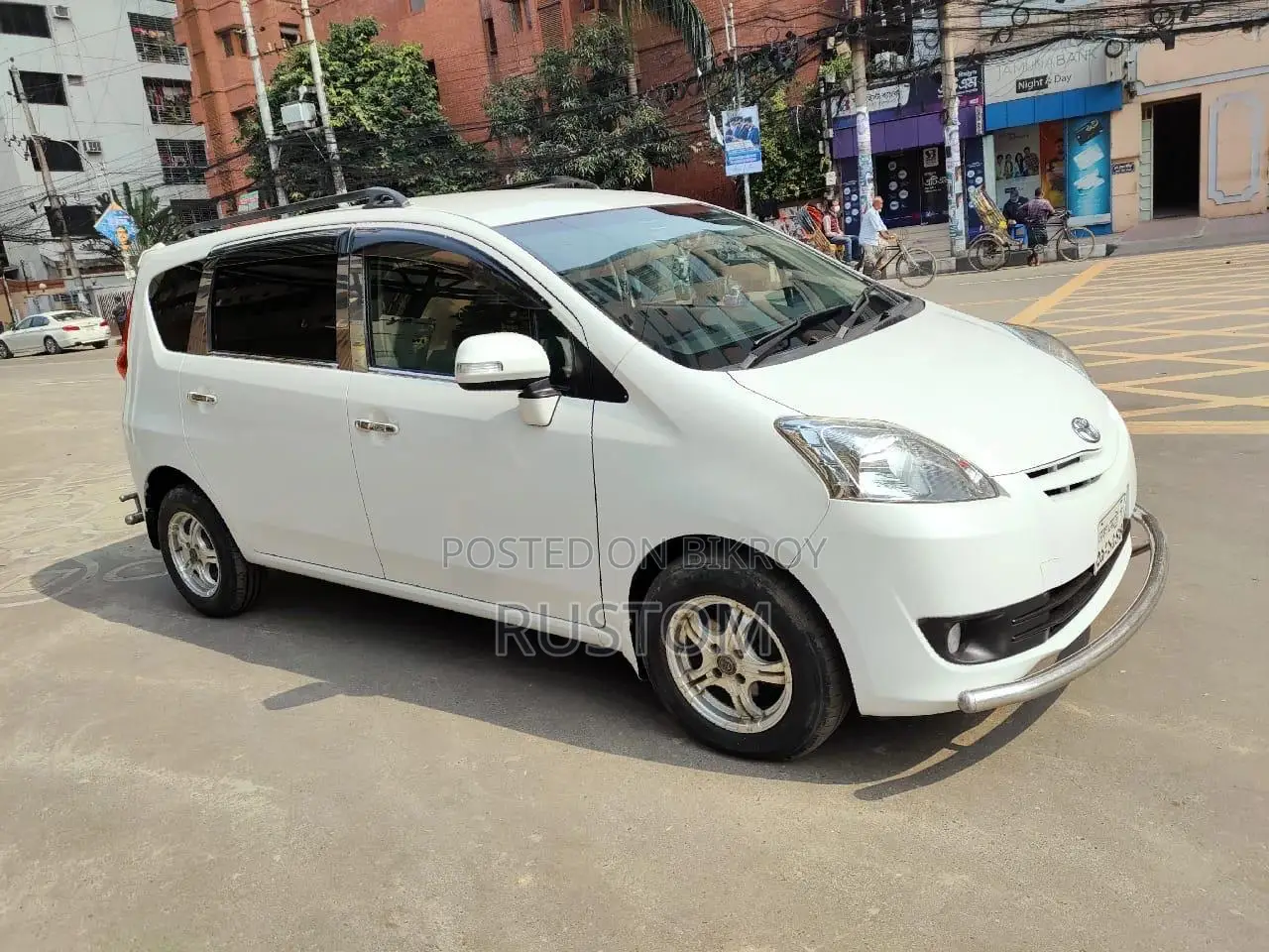 Toyota Passo Sette 2009 Pearl