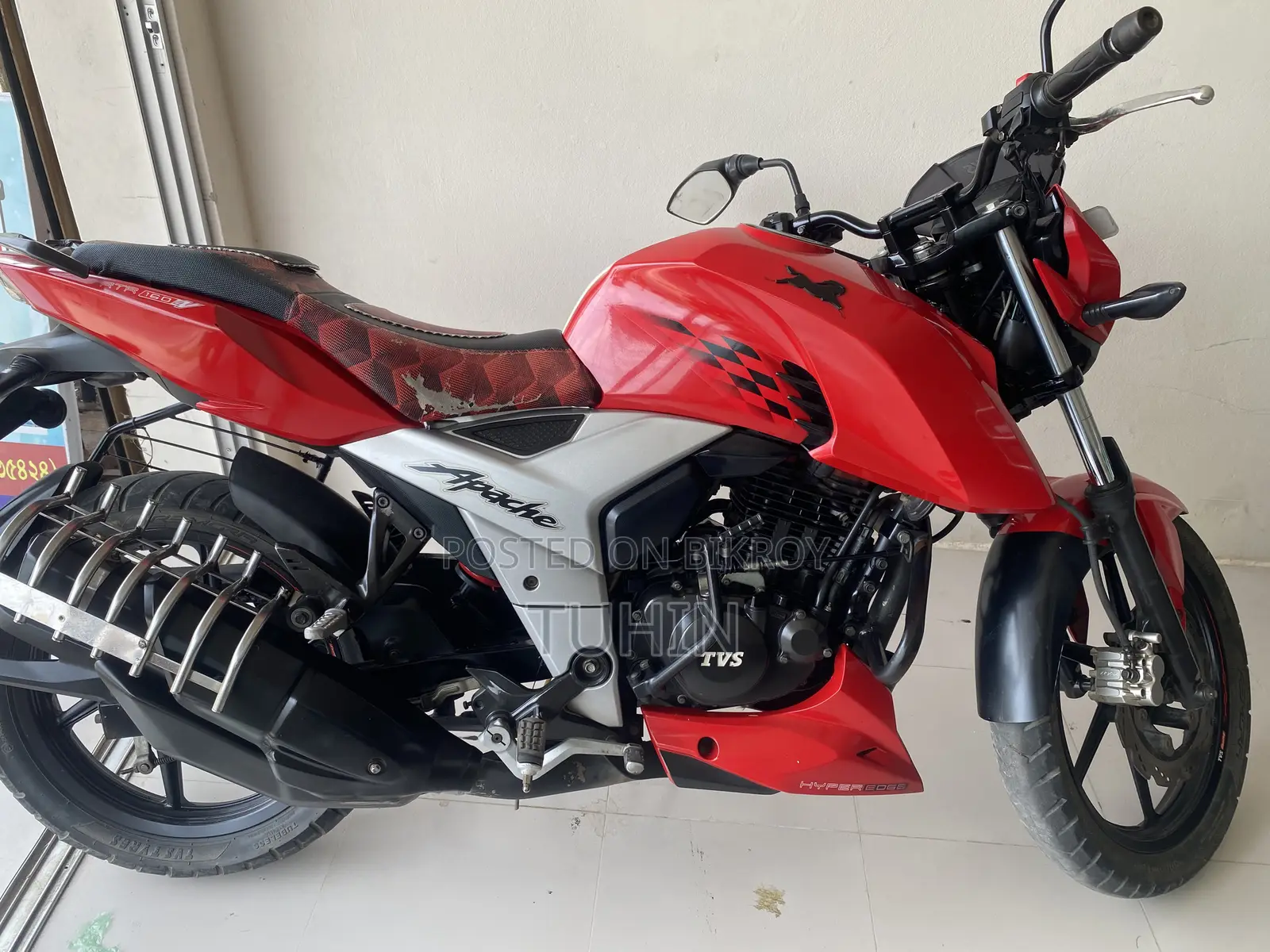 TVS Apache 160 4V 2019 Red