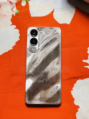 Vivo Y04 128 GB Gold