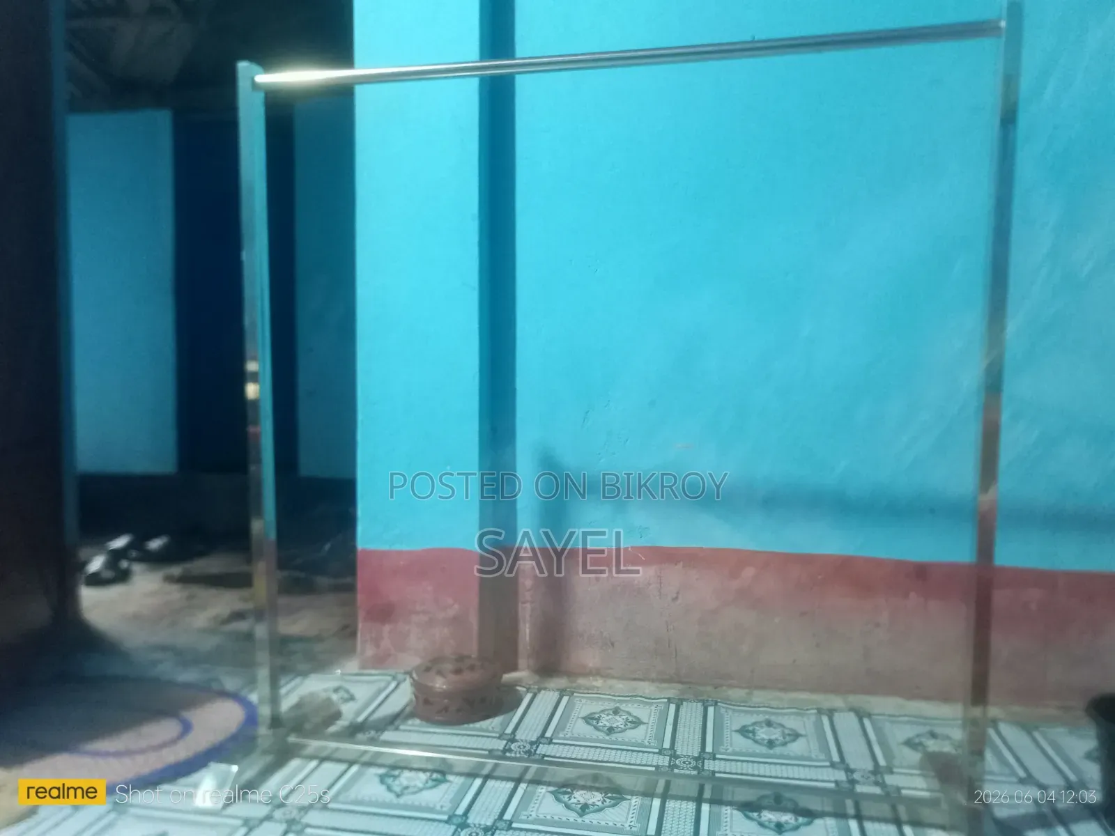 ব্যবহার করা Clothes Rack
