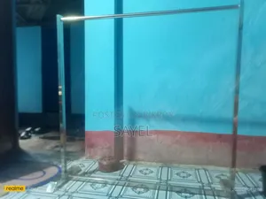 ব্যবহার করা Clothes Rack
