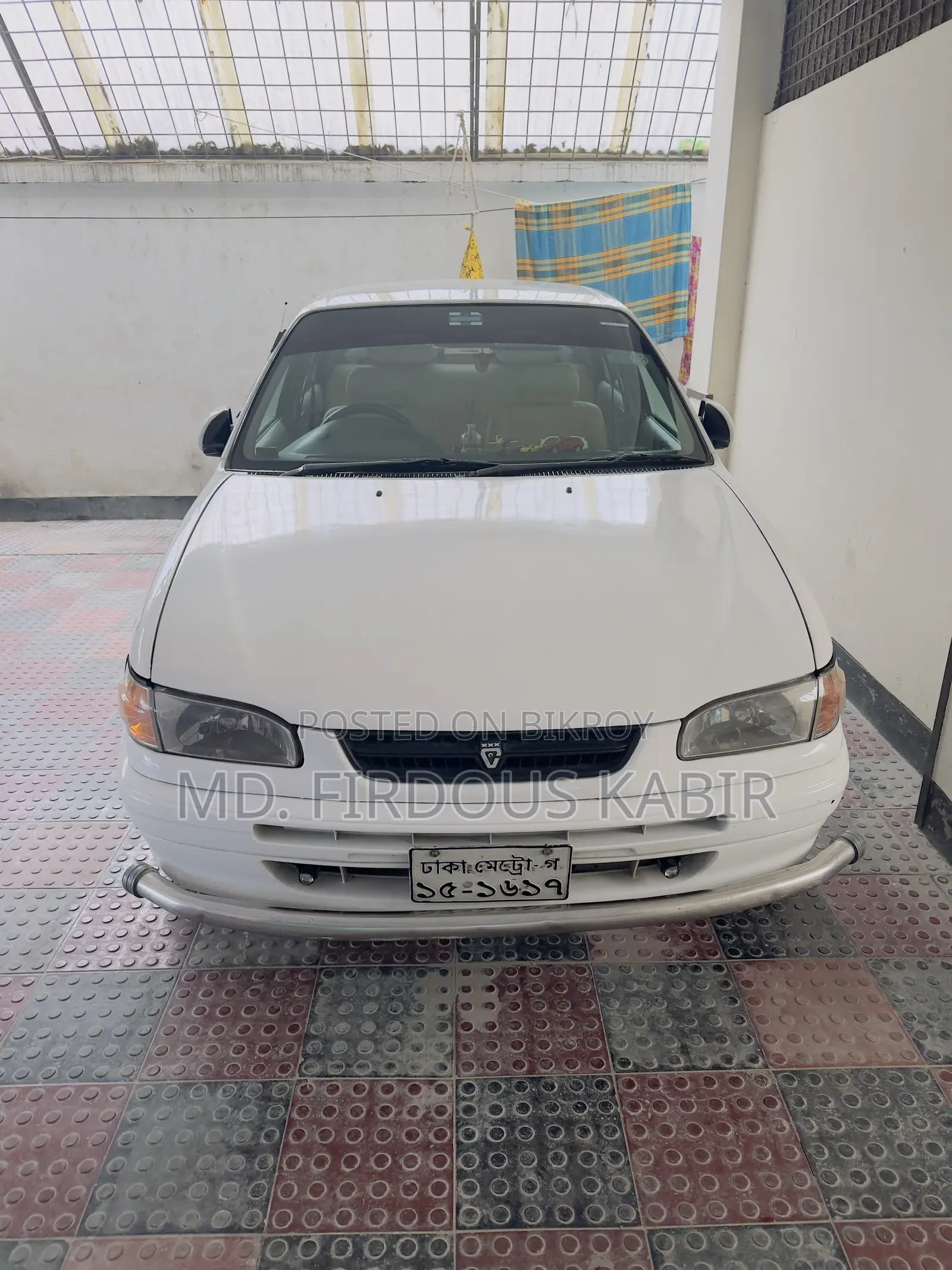 Toyota Corolla Sedan 1996 White