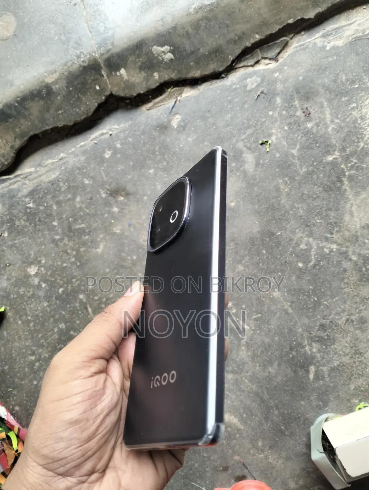 iQOO 256 GB Black