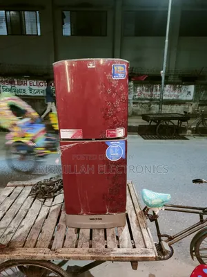 Walton 11 CFT Refrigerator
