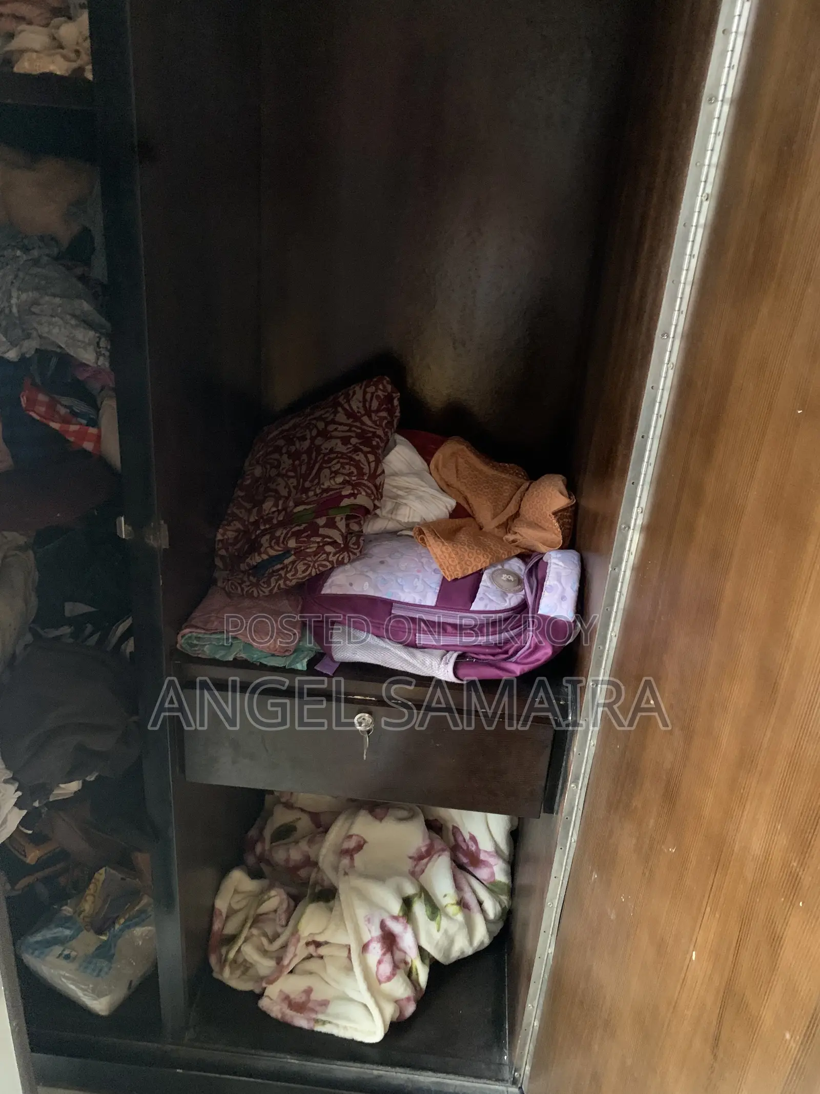 Selling because there is no space in the house