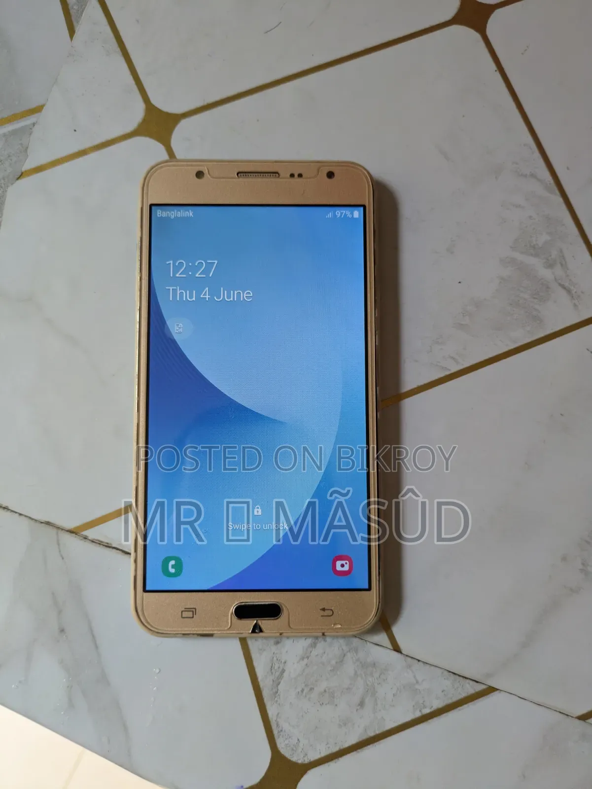 Samsung Galaxy J7 NXT 16 GB