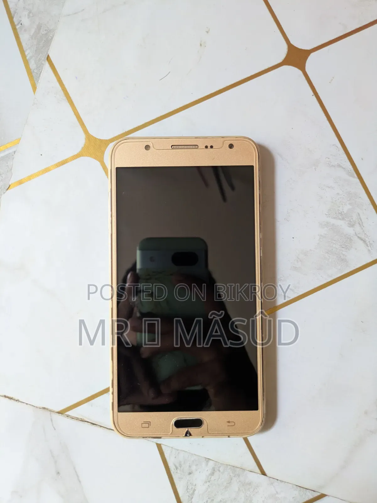 Samsung Galaxy J7 NXT 16 GB