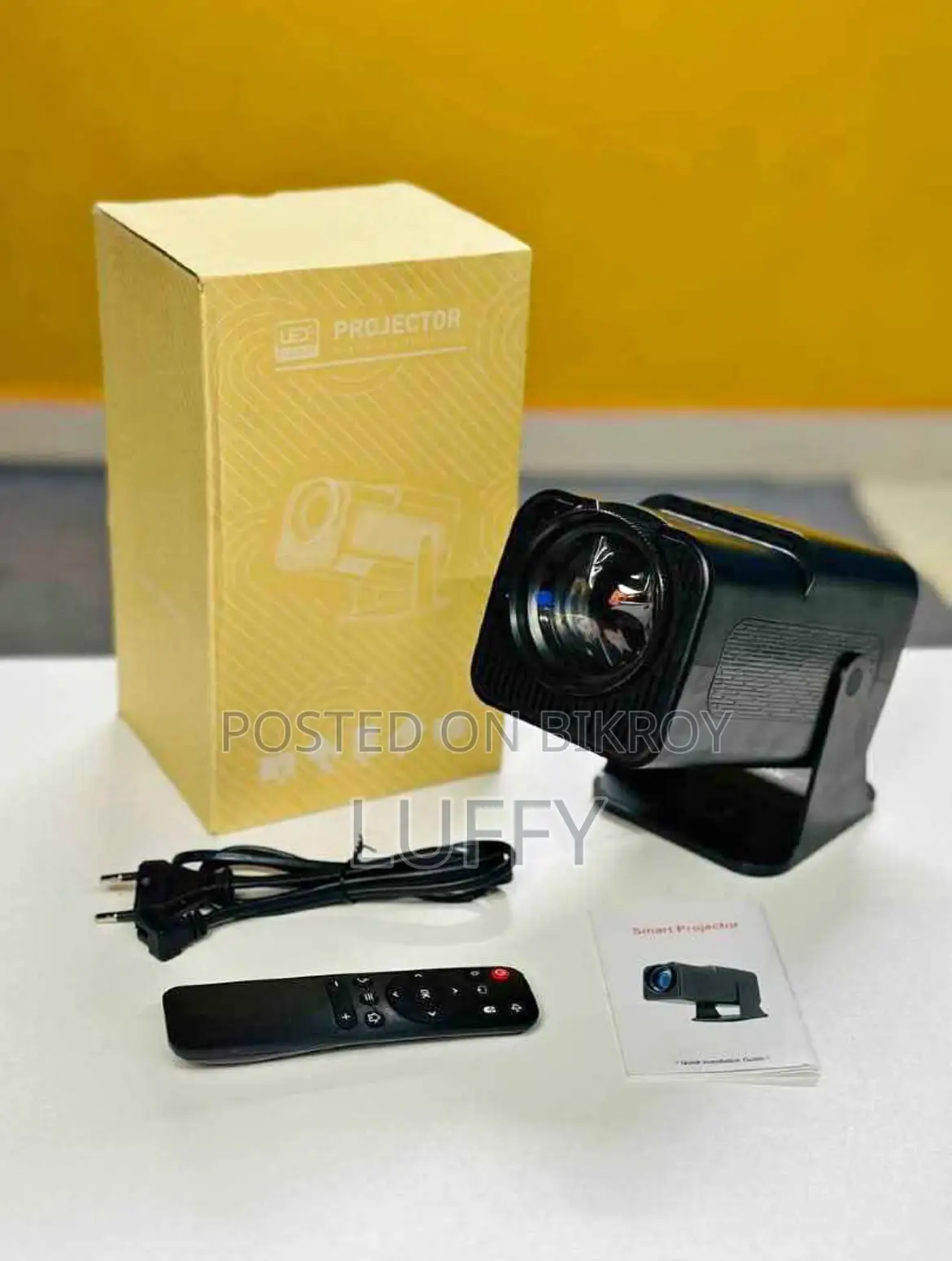 Hy 320 Projector