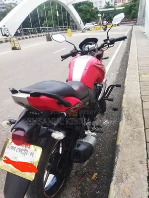 Yamaha FZ 2015 Red
