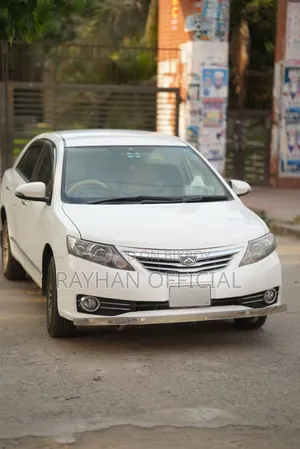 টয়োটা অ্যালিয়ন ২০১৩ হোয়াইট