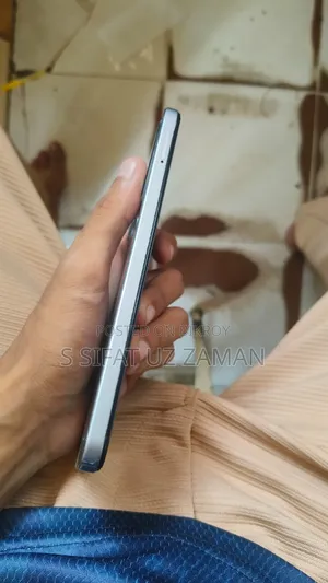 Tecno Spark 40 128 GB Silver