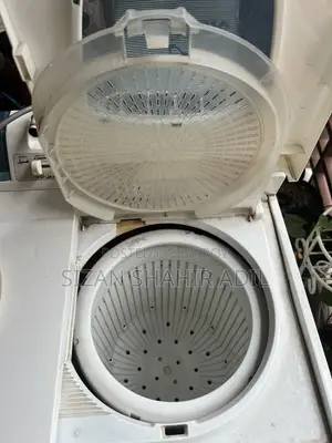 Semi-Auto Washing Machine. Wash 7kg, Spin 5kg.