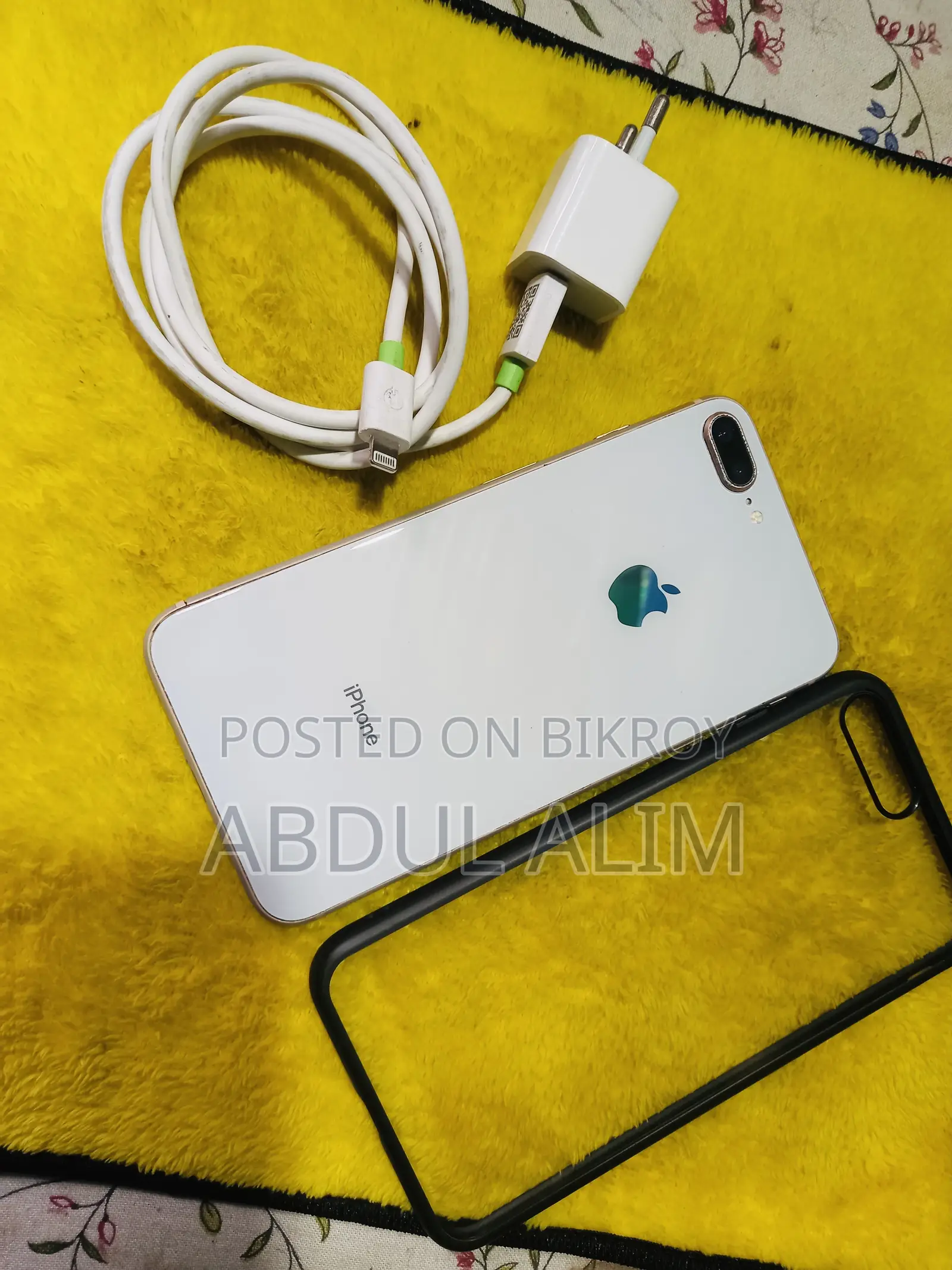 Apple iPhone 8 Plus 64 GB White