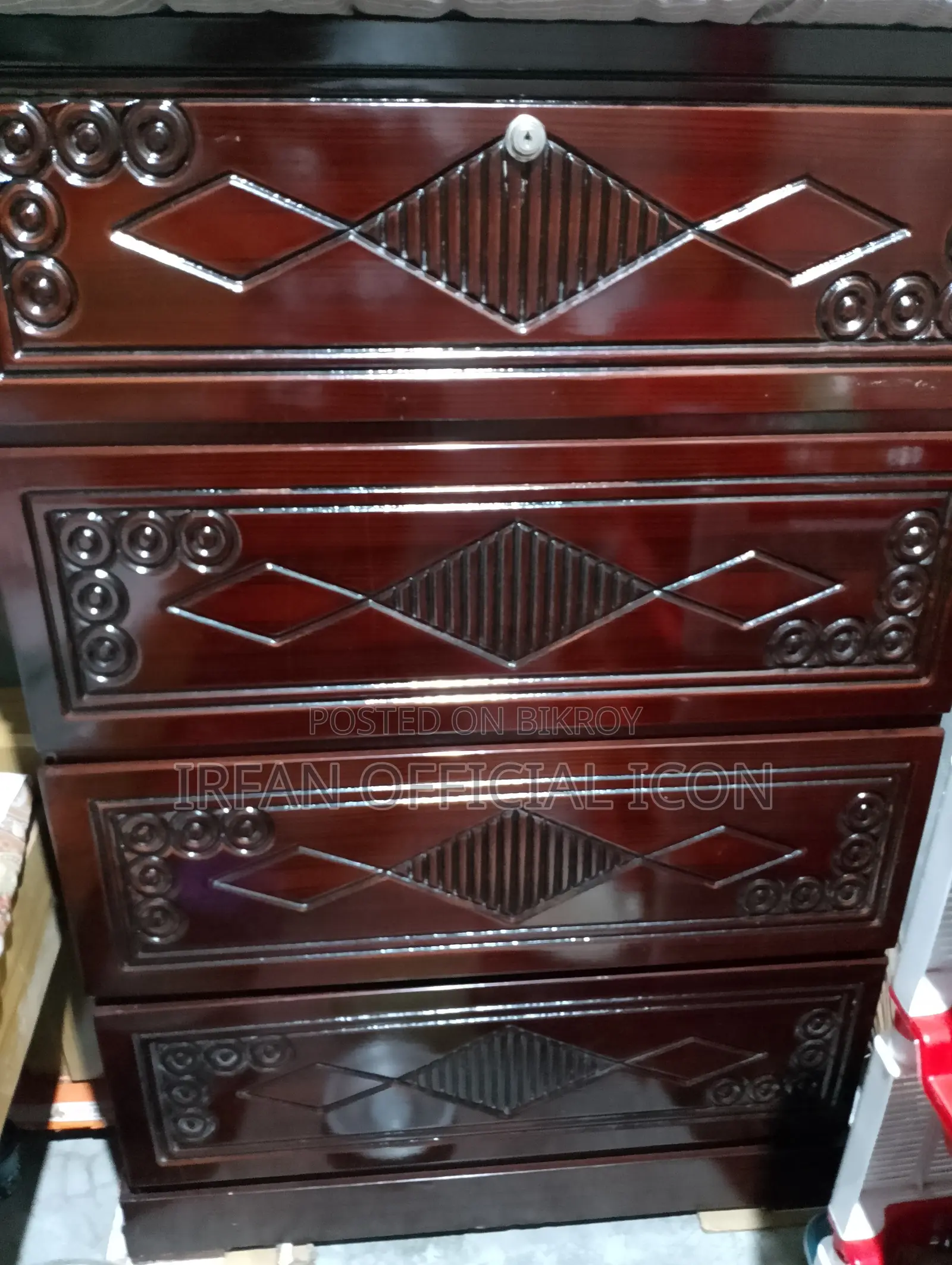 Wardrobe Single 4 Step