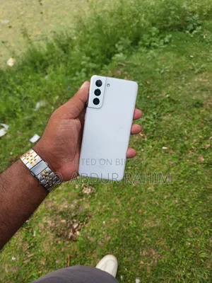 স্যামসাং গ্যালাক্সি এস২১ ৫জি ২৫৬ জিবি হোয়াইট