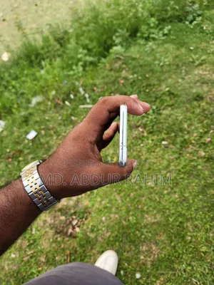 স্যামসাং গ্যালাক্সি এস২১ ৫জি ২৫৬ জিবি হোয়াইট