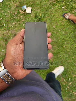 স্যামসাং গ্যালাক্সি এস২১ ৫জি ২৫৬ জিবি হোয়াইট