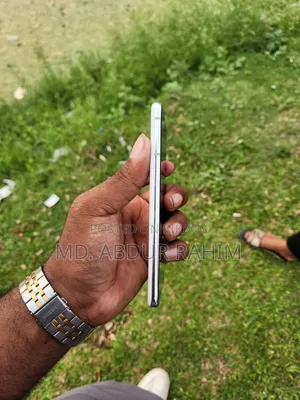 স্যামসাং গ্যালাক্সি এস২১ ৫জি ২৫৬ জিবি হোয়াইট