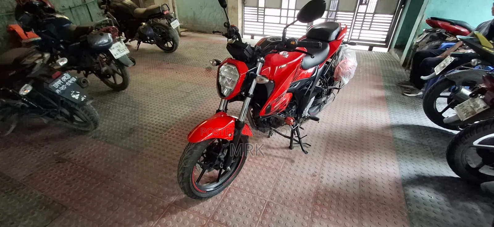 Suzuki Gixxer Fi ABS 2023 Red