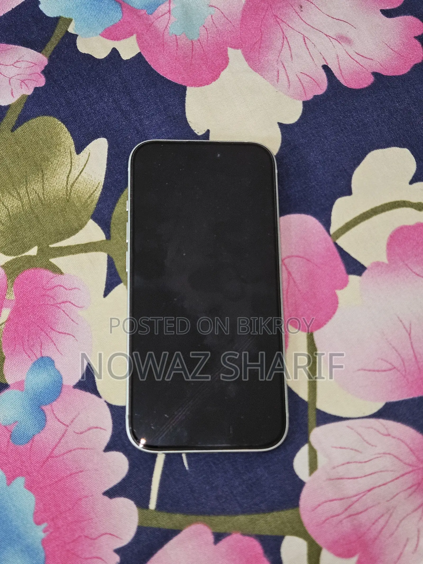 Apple iPhone 15 128 GB Green