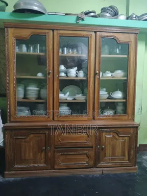 ইউজড সেগুন কাঠের ওয়াল শোকেস
