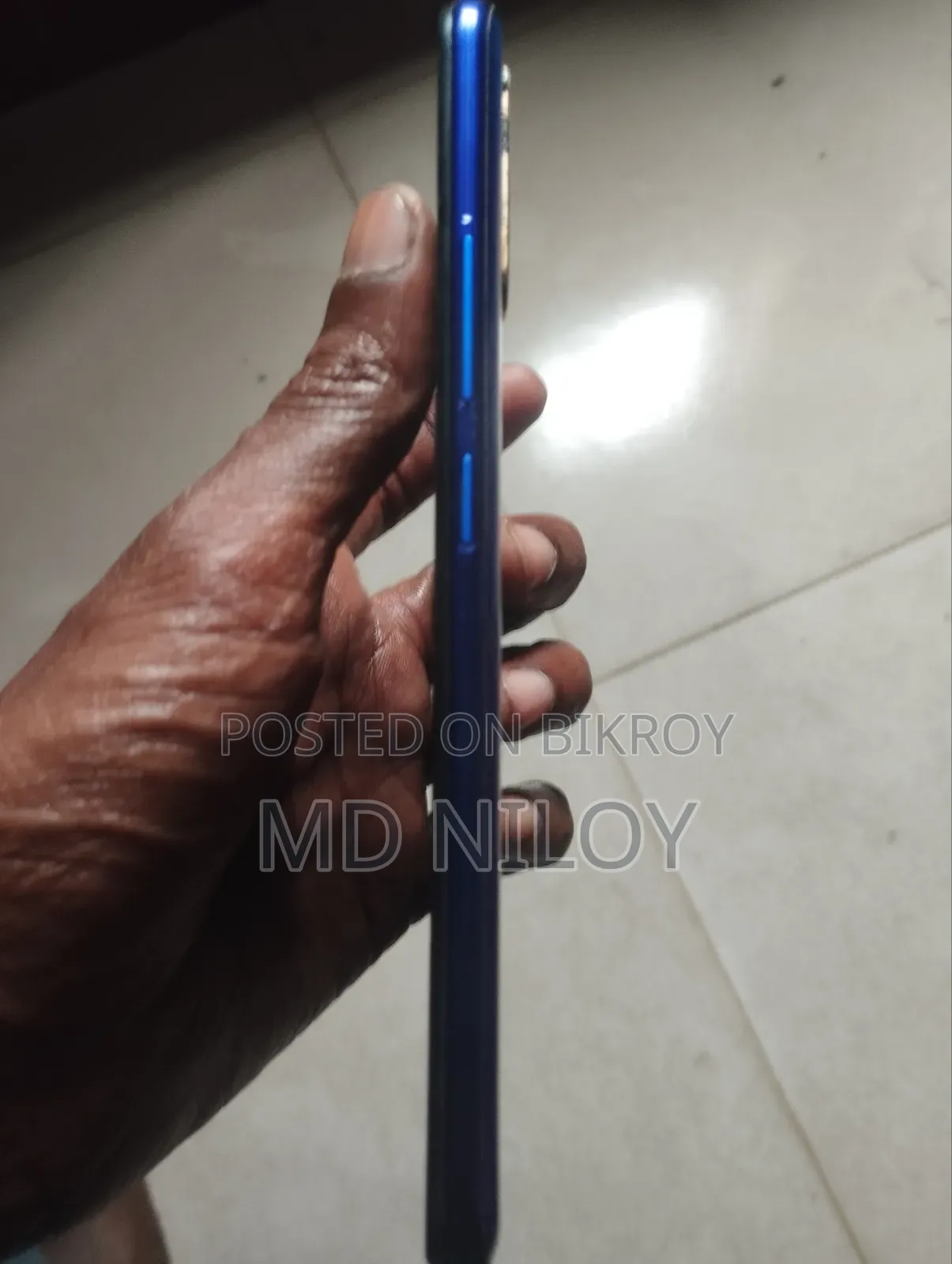 Vivo Y19 128 GB Blue