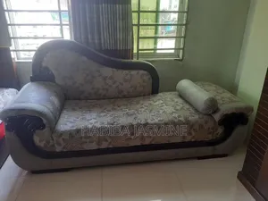 ডেভেন ফার্নিচার