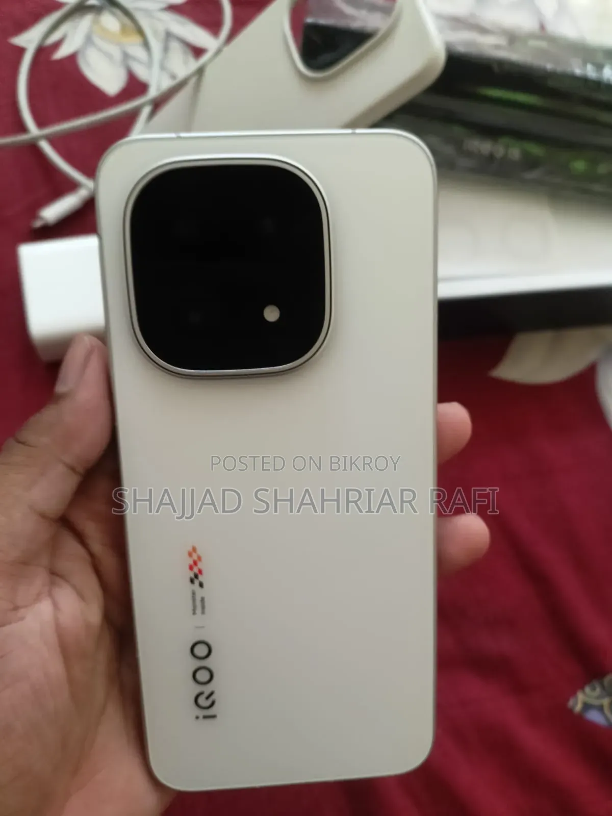 New iQOO 15 256 GB White