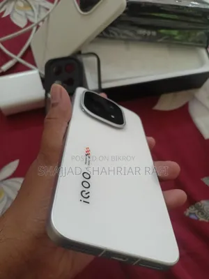 New iQOO 15 256 GB White