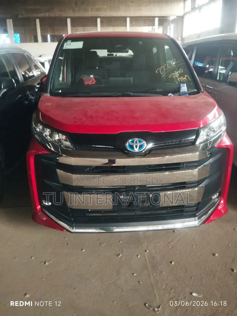 Toyota Noah 2023 Red