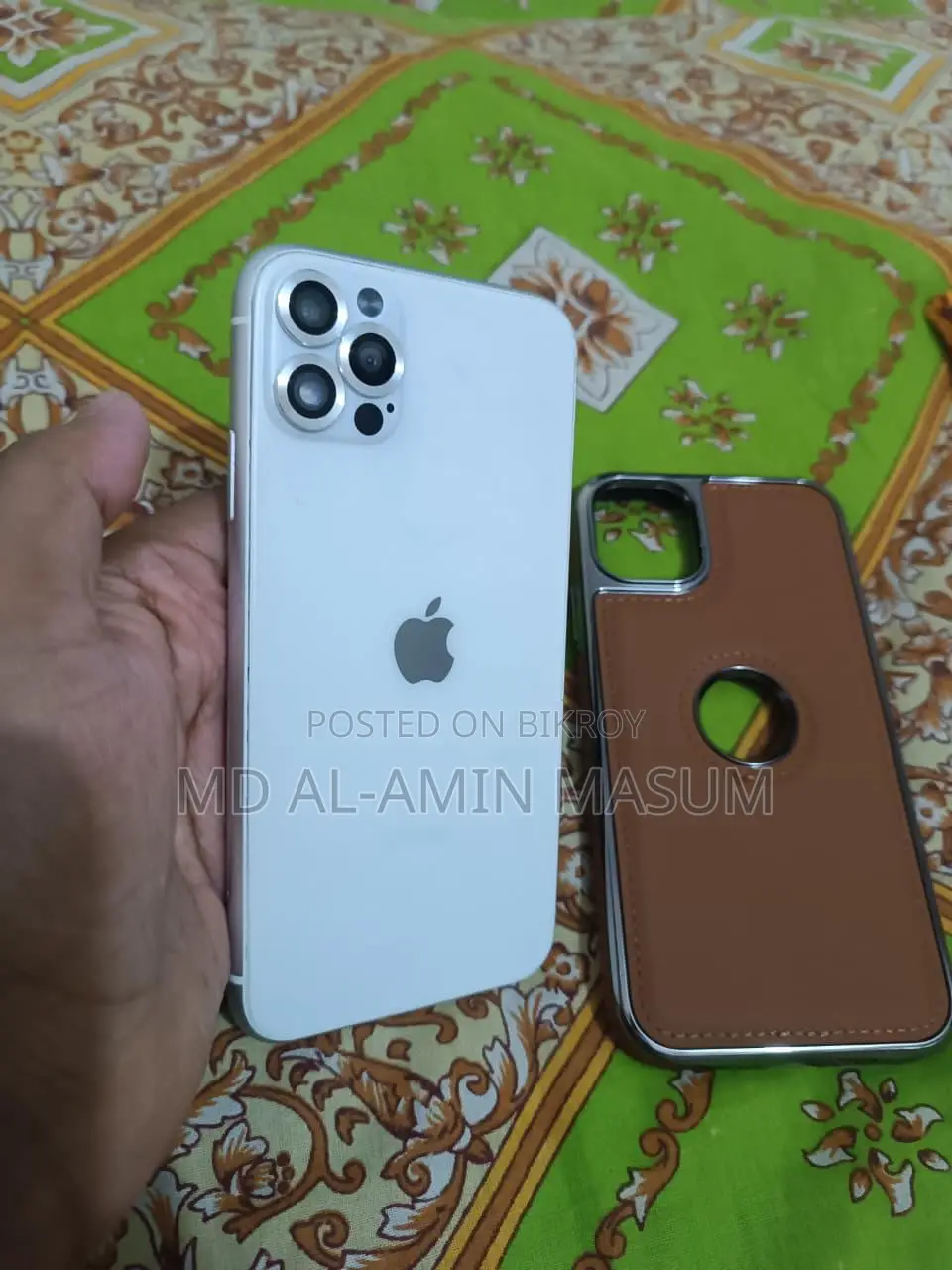 Apple iPhone XR 64 GB White