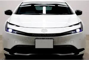 Toyota Prius LE All-Wheel Drive-e 2023 Pearl