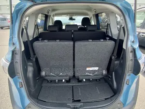 Toyota Sienta 2022 Blue