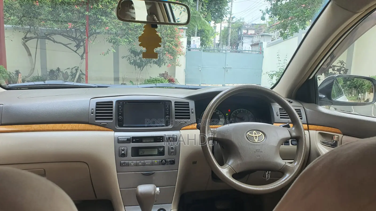 Toyota Corolla Sedan 2005 White