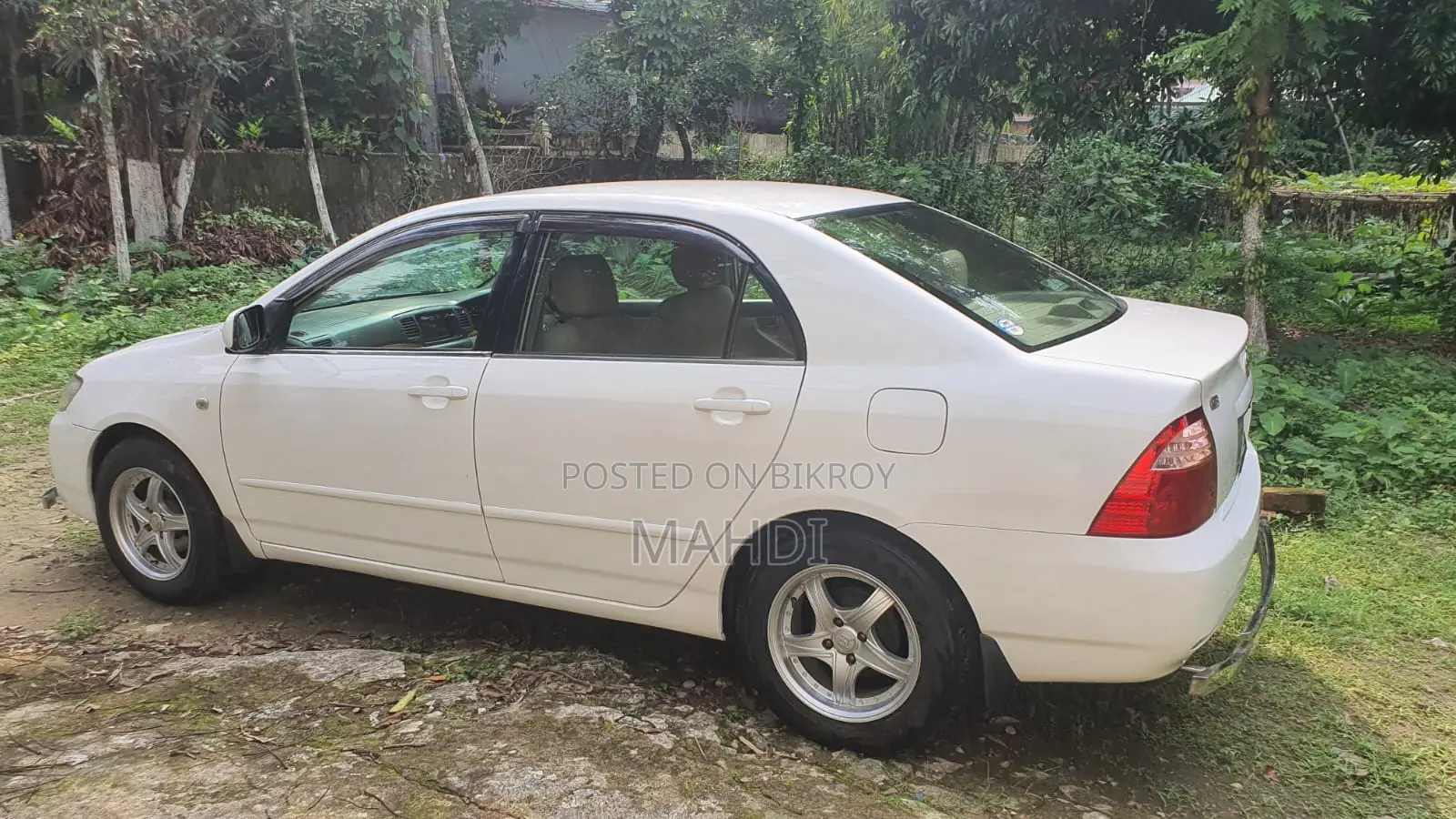 Toyota Corolla Sedan 2005 White