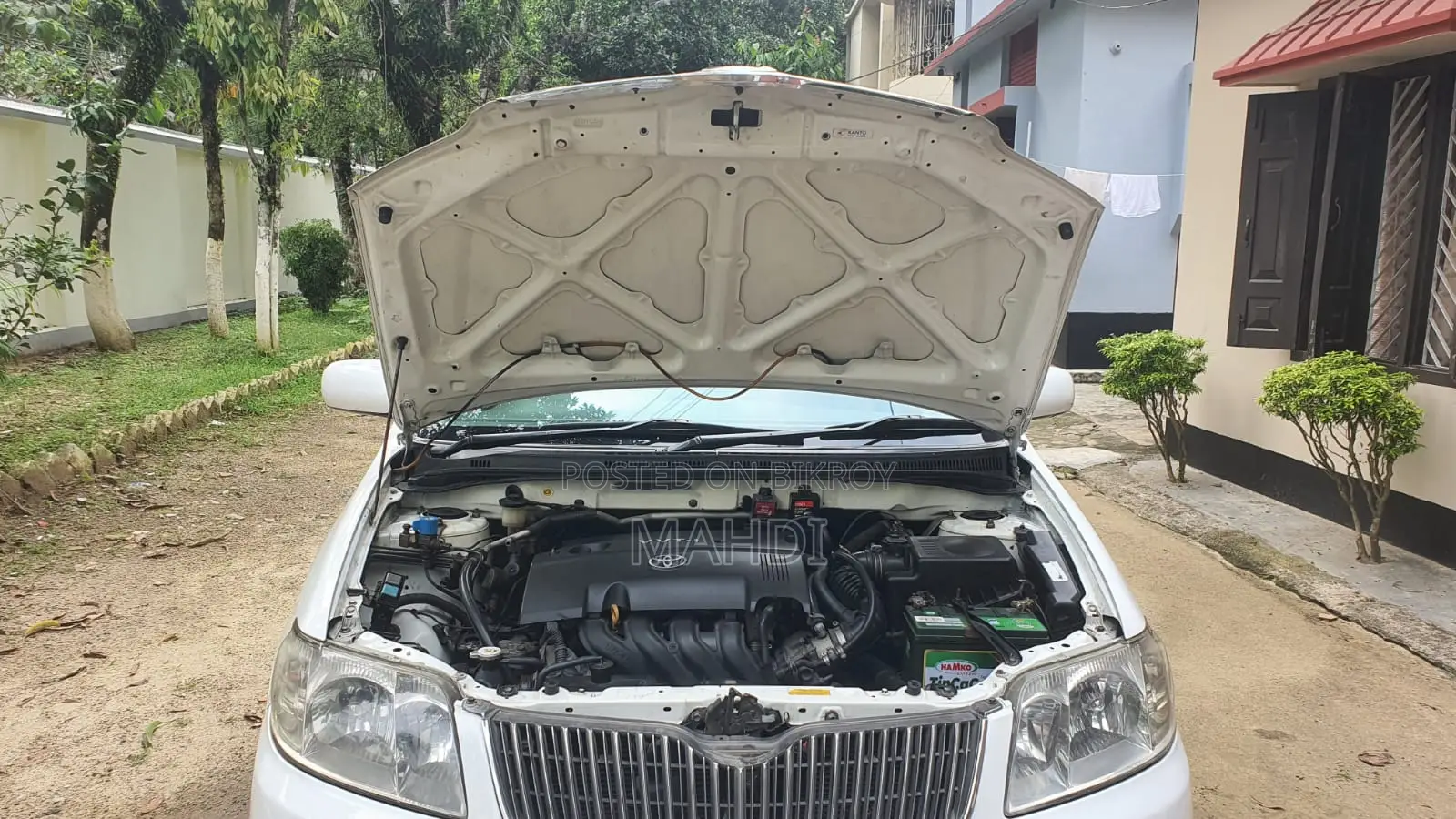 Toyota Corolla Sedan 2005 White