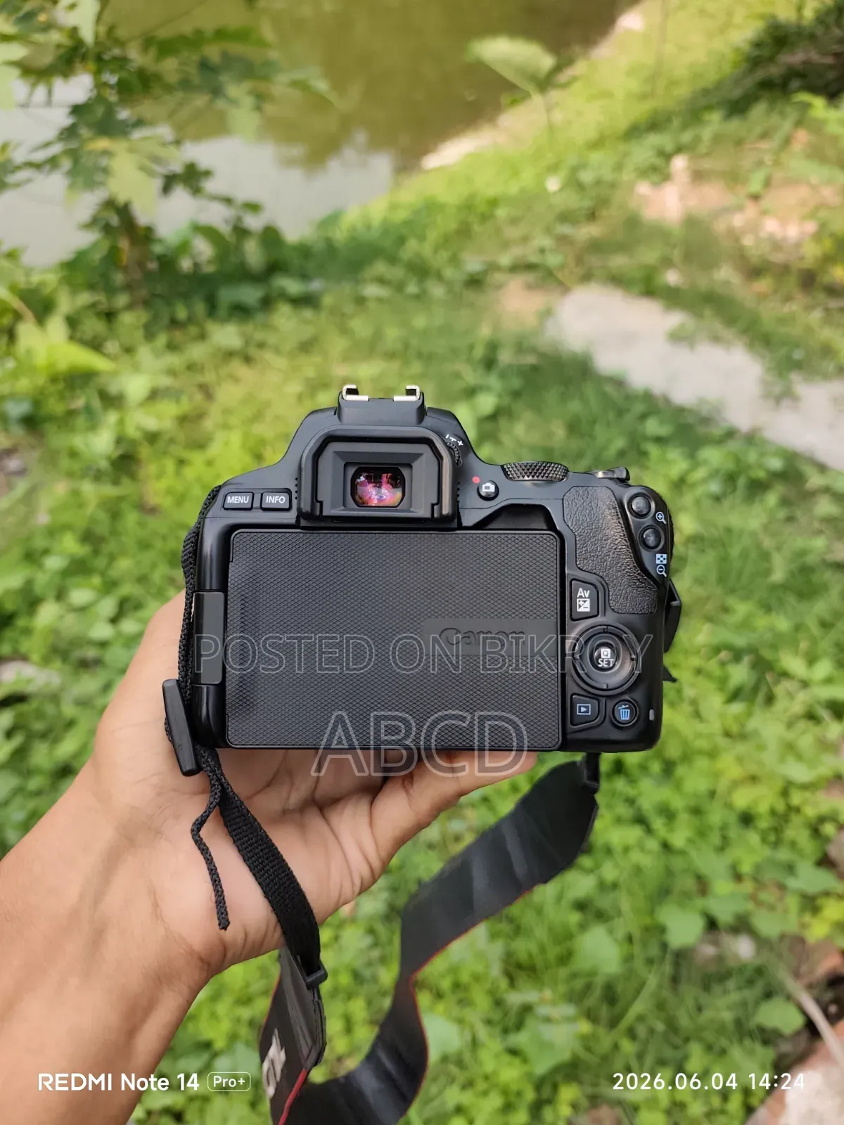Canon 200D Mark II With Nano STM Kit