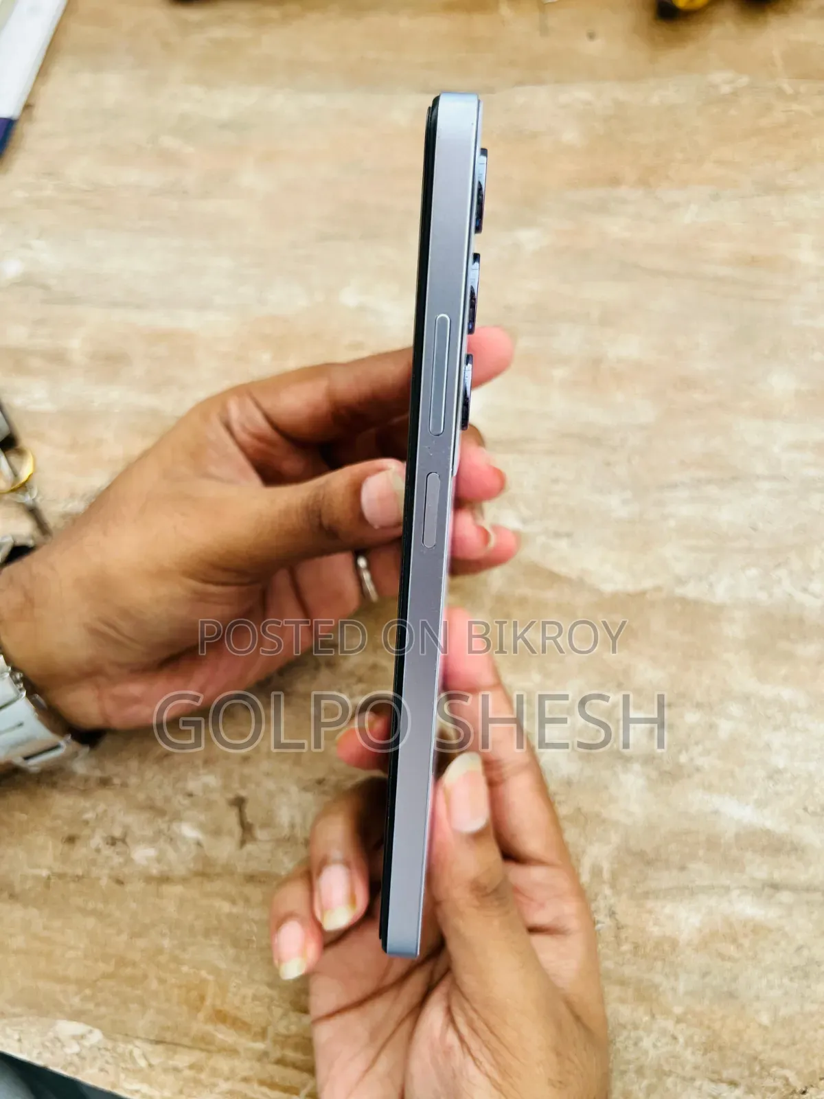 Realme 128 GB Silver
