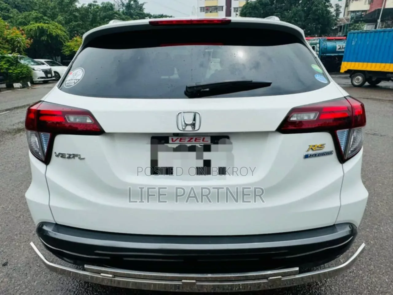 Honda Vezel 1.5 Hybrid 2WD 2014 Pearl