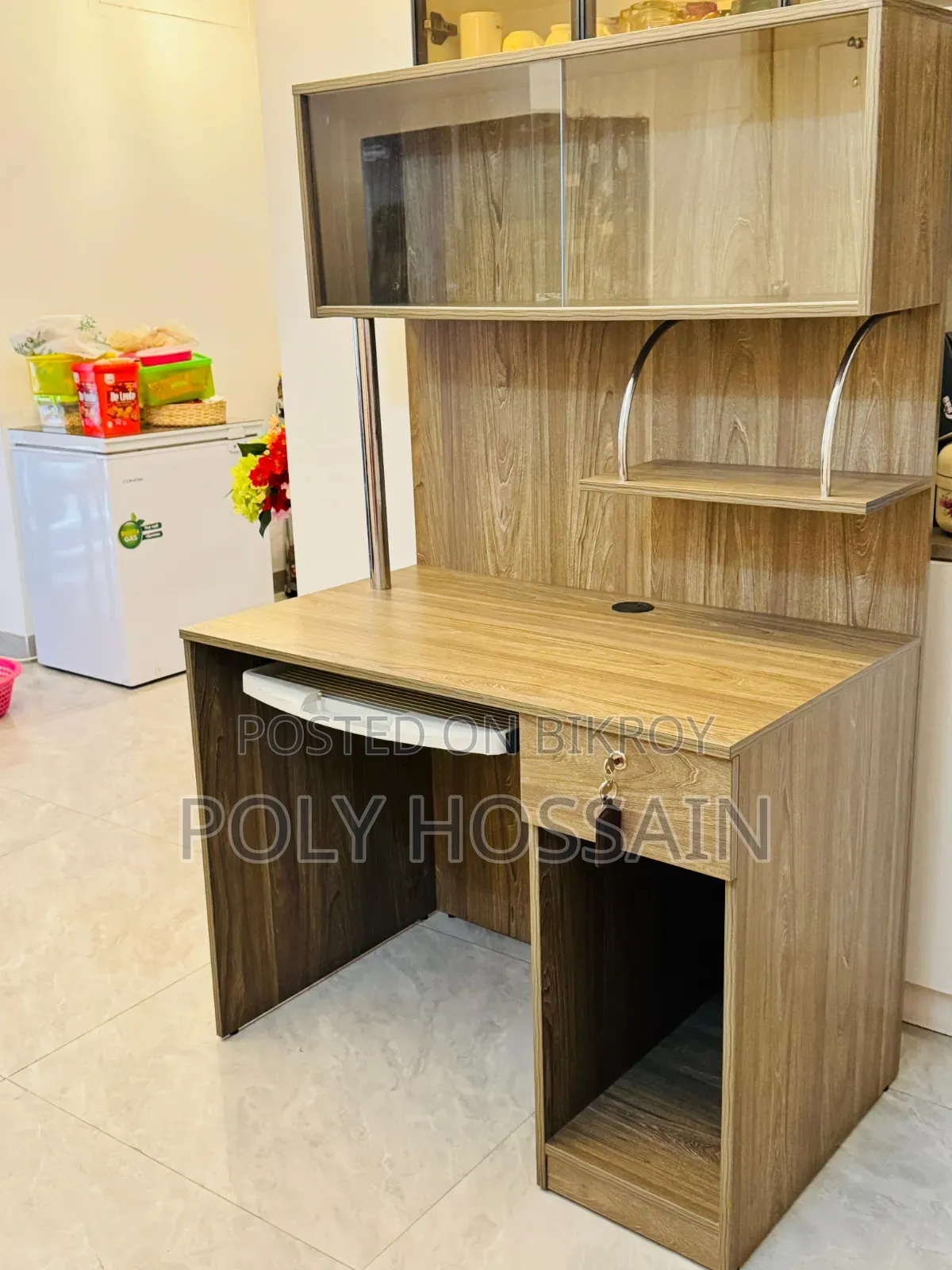 Hatil Reading Table