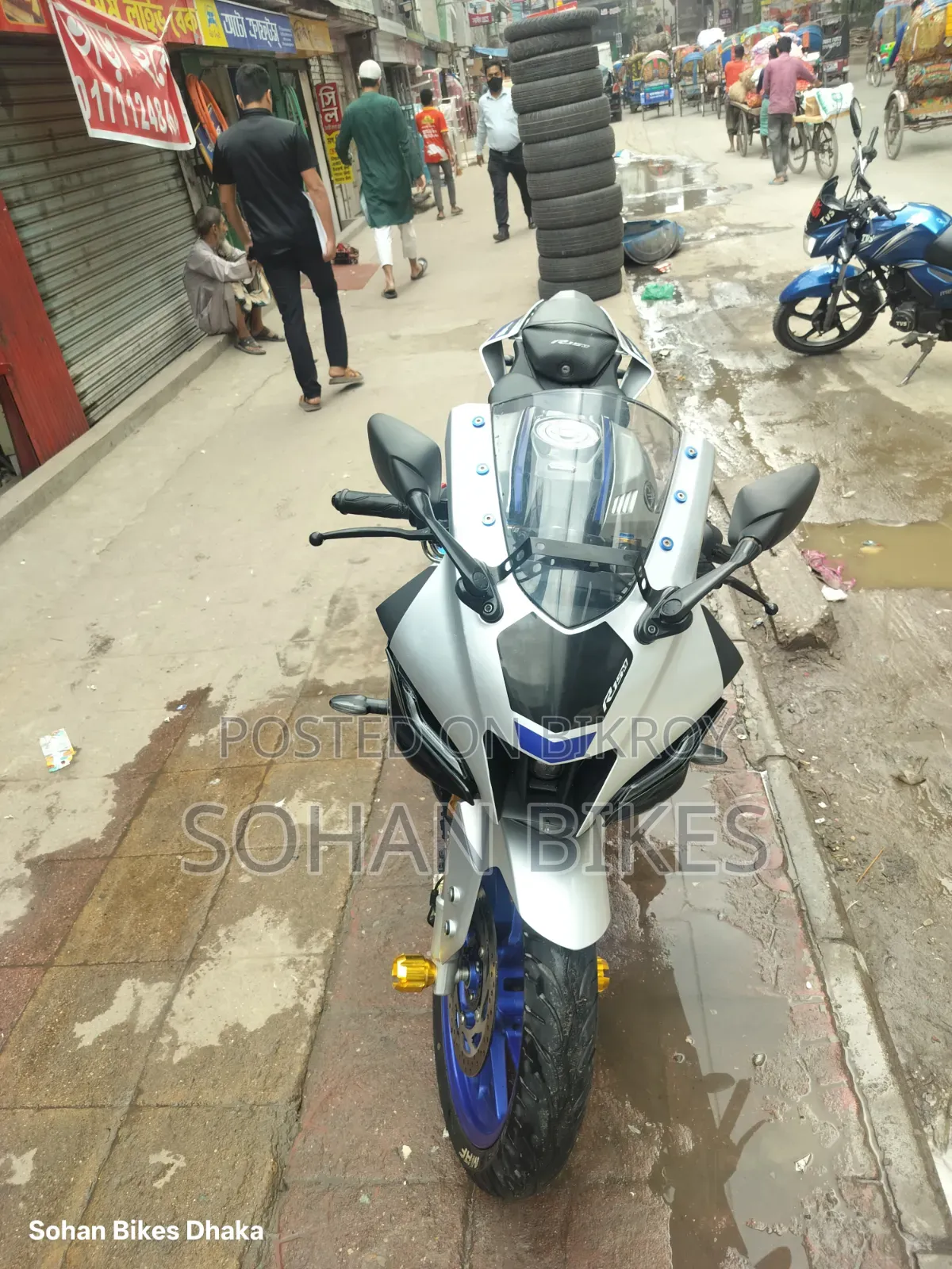 Yamaha R1 2025 Silver