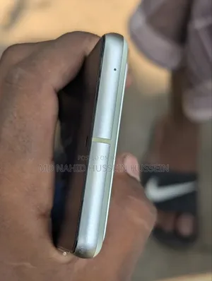 Google Pixel 7 128 GB Gold