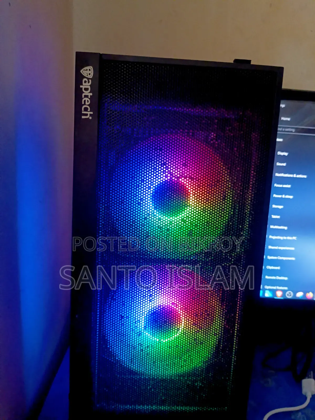 Desktop Computer 4GB Intel Core i3 HDD+SSD 640GB