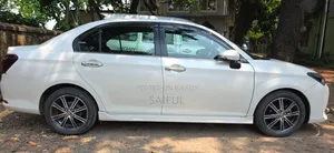 Toyota Axio 2016 Pearl